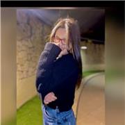 Profesora de Castellano, Arabe, Valenciano y Francés a extranjeros. Alegre sociable y me gusta trabajar en un ambiente tranquilo